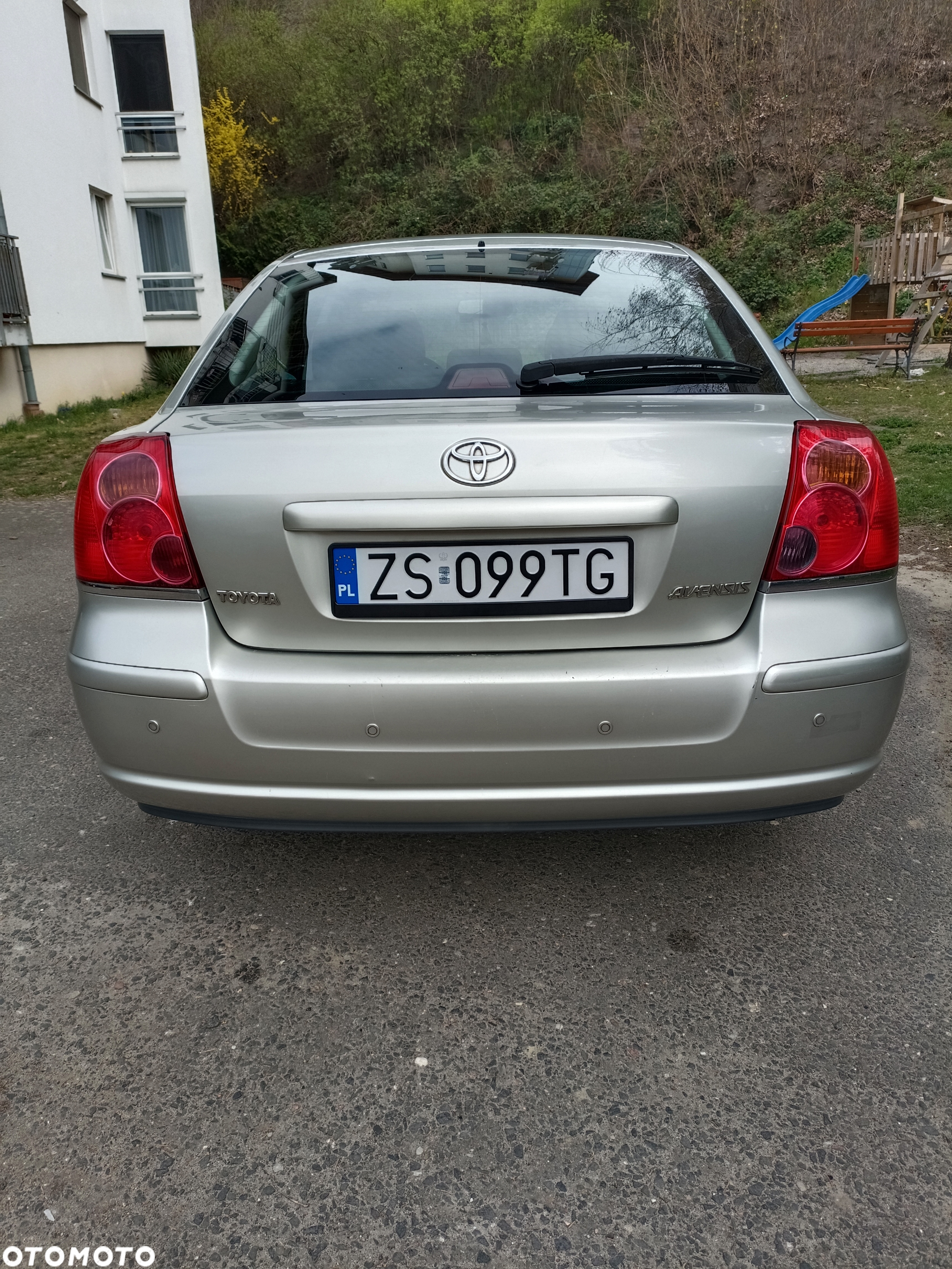 Toyota Avensis 2.0 VVT-i Sol - 4