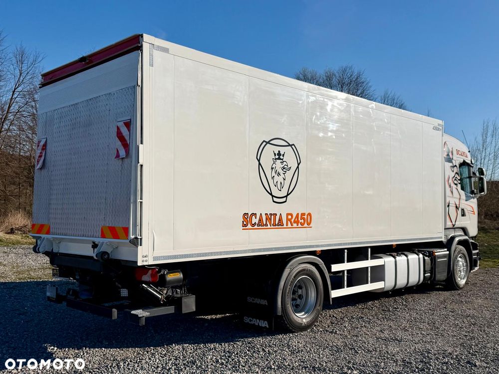 Scania SCANIA R450 / IZOTERMA / KONTENER / DO ŻYWCA / SILNIK 6 CYLINDROWY / 13 LITROWY  / KLIMA POSTOJOWA / WINDA / SPROWADZONY / SYPIALKA / AUTOMAT / 18 PALET / E6 / STAN BARDZO DOBRY - 5