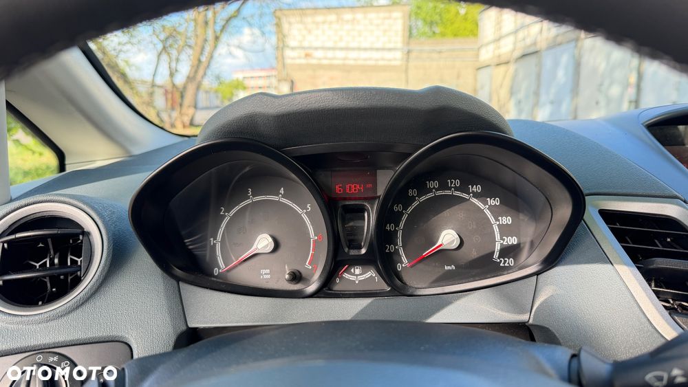 Ford Fiesta 1.25 Trend - 19