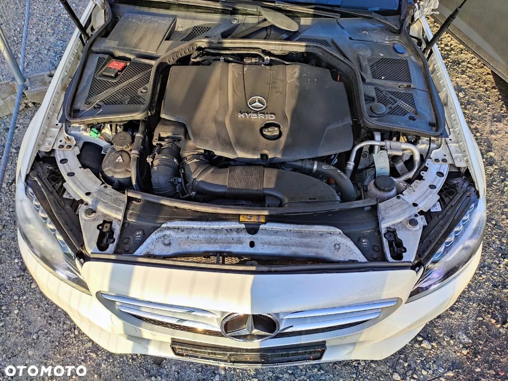 Mercedes-Benz Klasa C 300 BlueTEC Hybrid 7G-TRONIC Edition 1 - 22