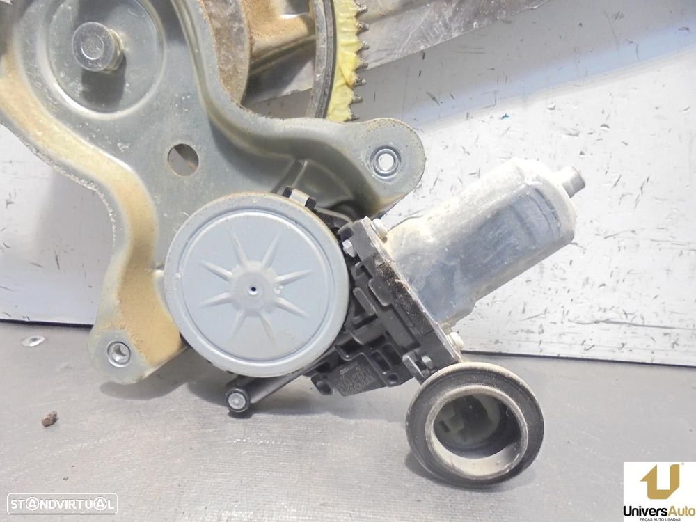 ELEVADOR DE VIDRO TRASEIRO DIREITO TOYOTA LAND CRUISER PRADO 2007 - - 2