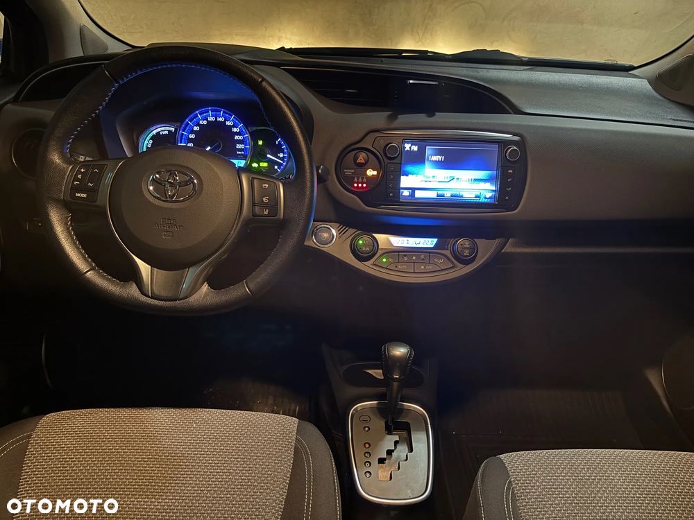 Toyota Yaris 2016 photo 4