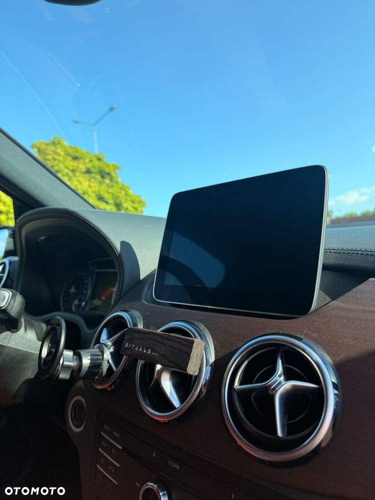 Mercedes-Benz Klasa B (Electric Drive) 250 e - 15