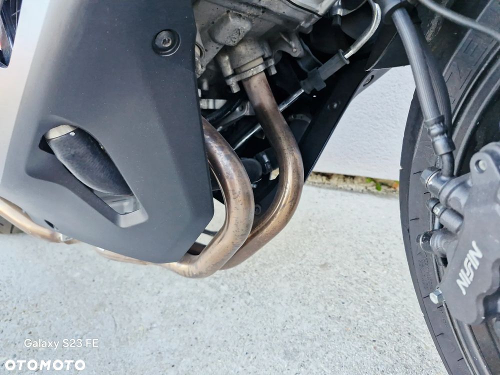 Honda VFR - 6