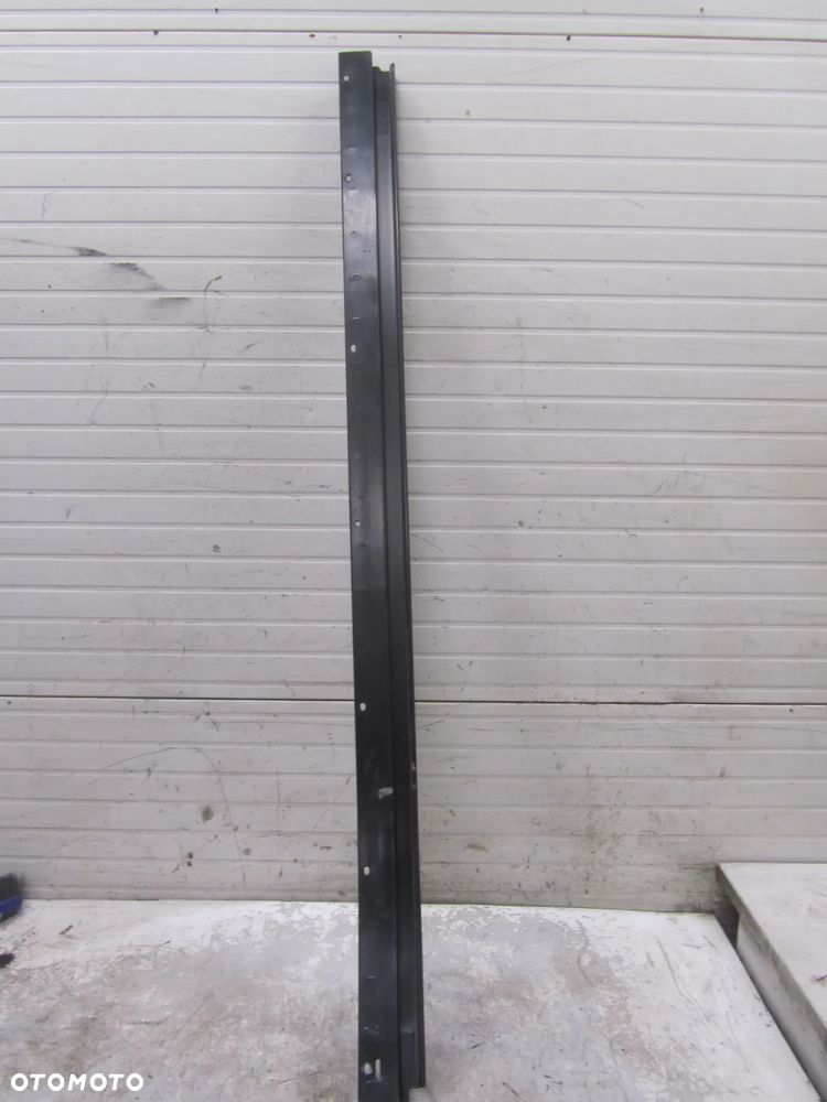 Iveco Daily 14->szyna górna drzwi prawy bok - 1