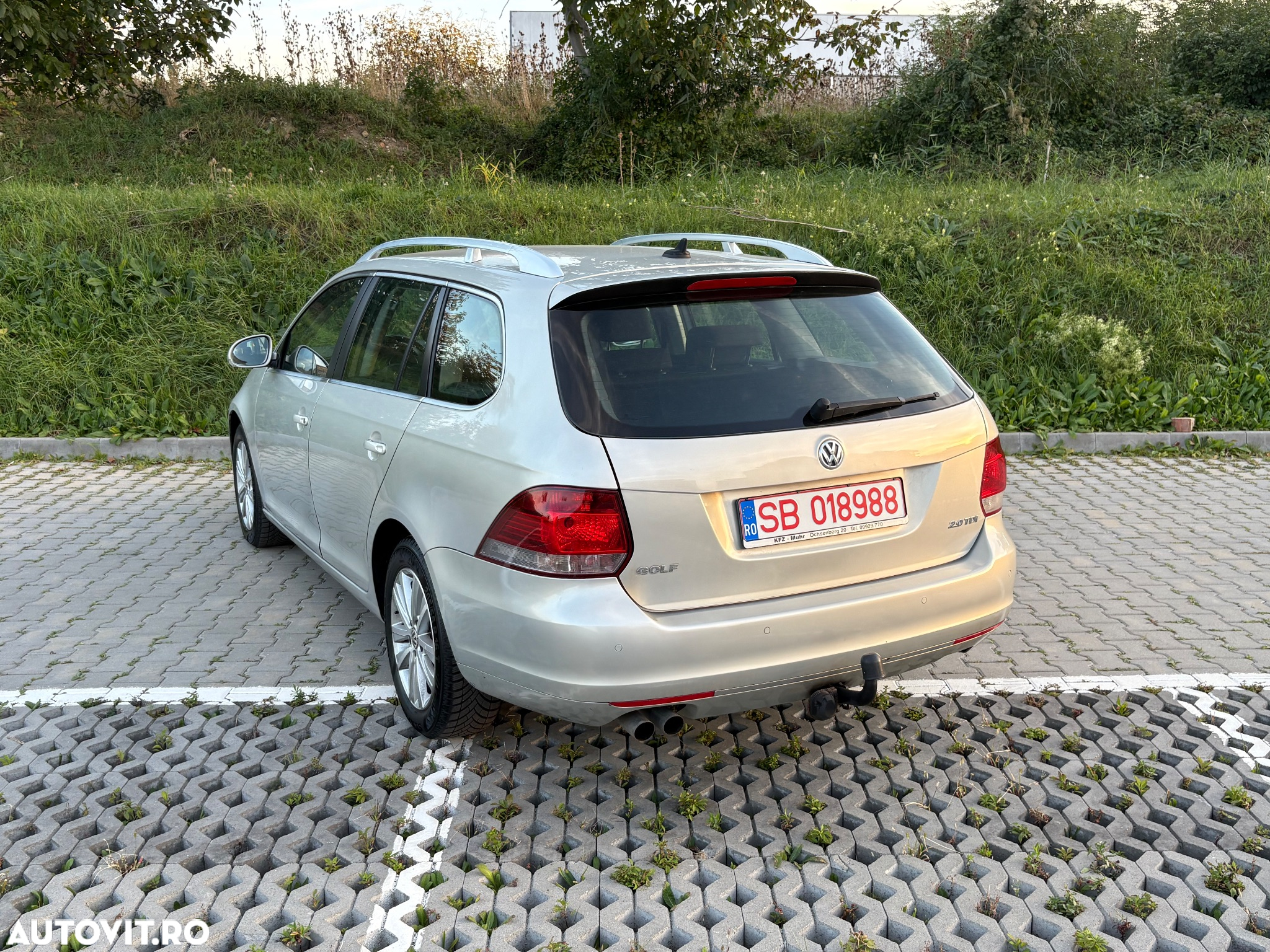 Volkswagen Golf 2.0 TDI DPF Comfortline - 3