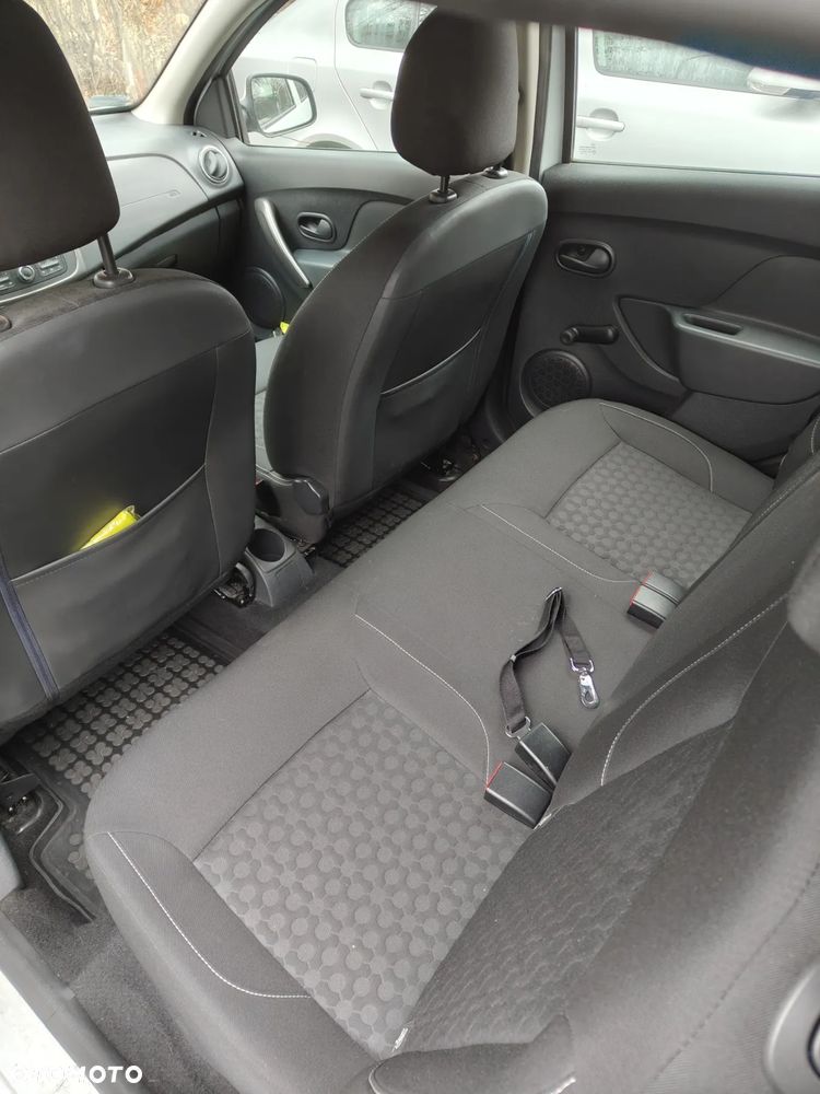 Dacia Sandero 1.2 16V Laureate - 7