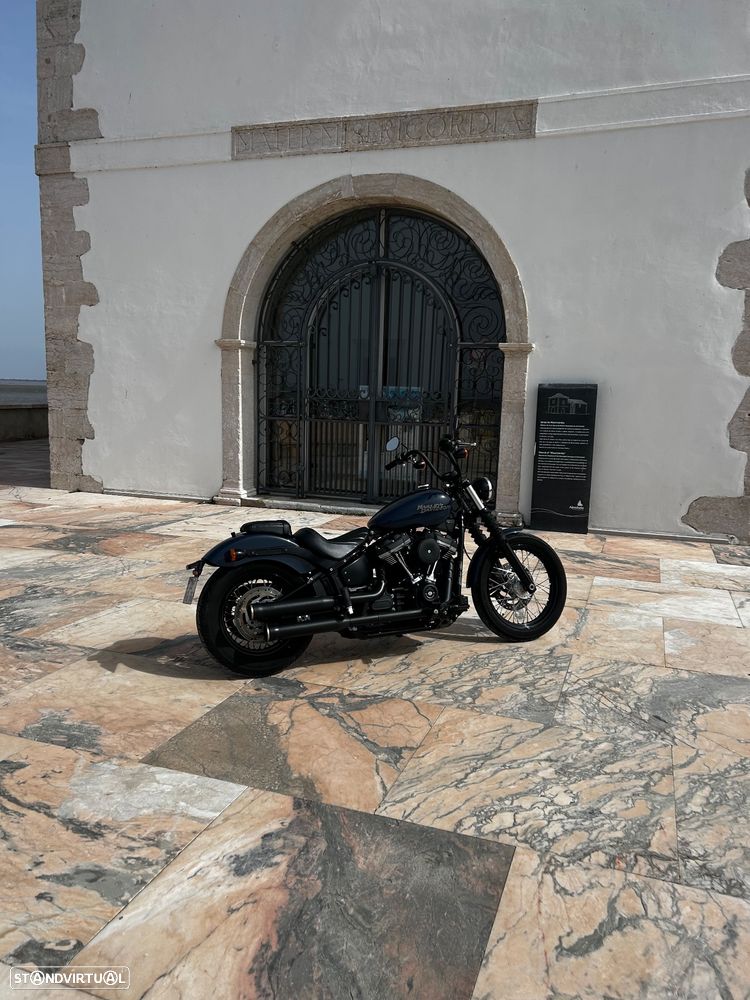 Harley-Davidson Softail Street Bob M8 A/2 Livrete - 22