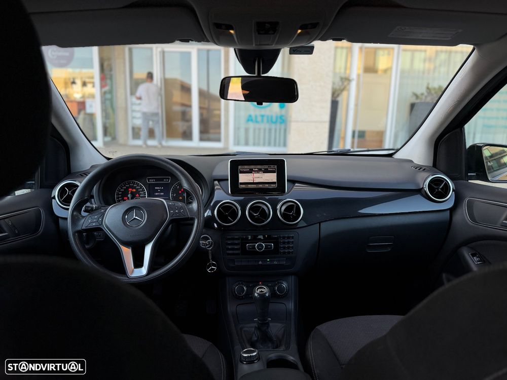 Mercedes-Benz B 180 CDI (BlueEFFICIENCY) - 9