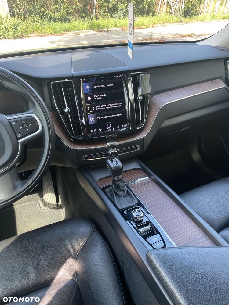 Volvo XC 60 T5 AWD Geartronic Momentum Pro - 6