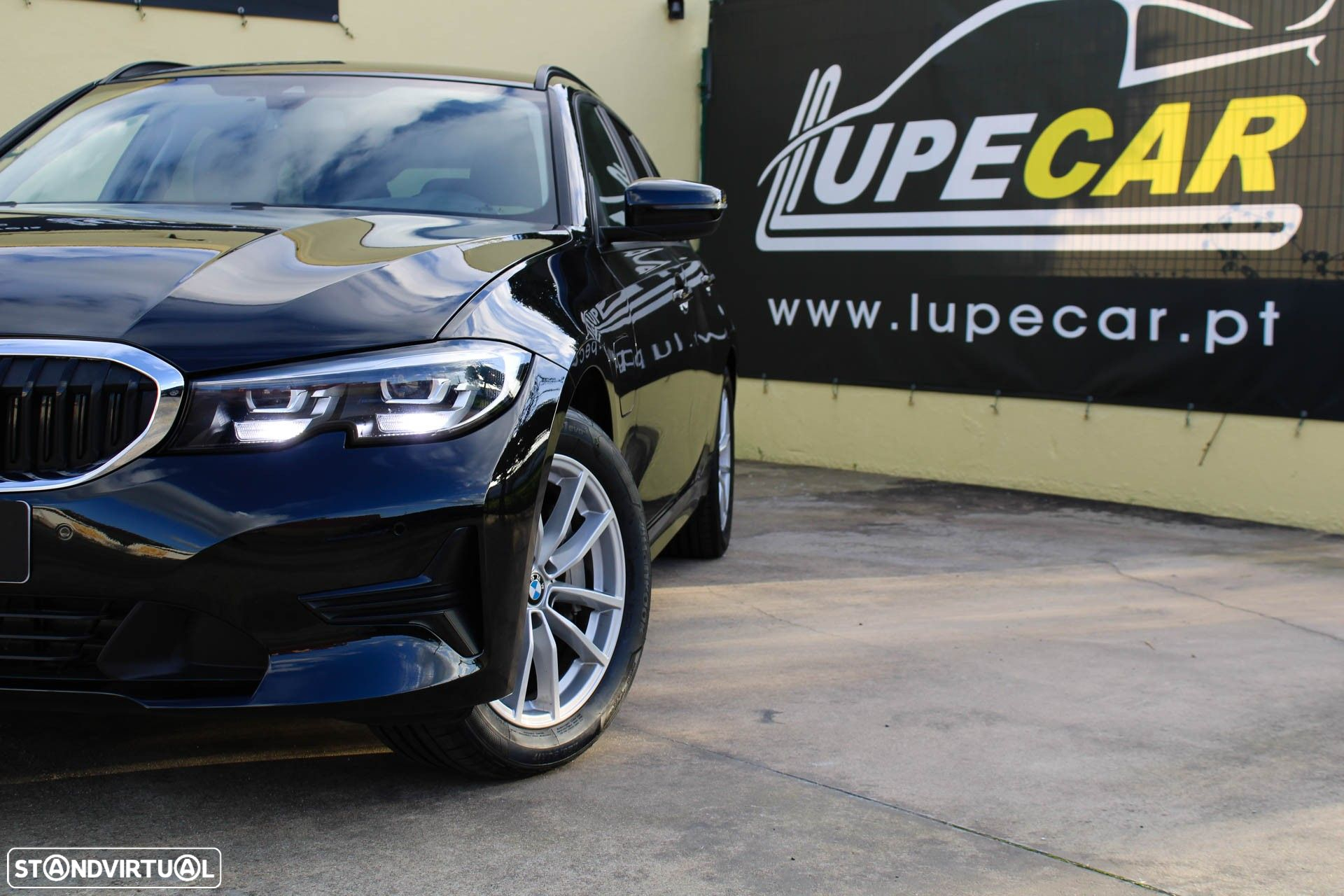 BMW 330 e Touring Corporate Edition Auto - 8