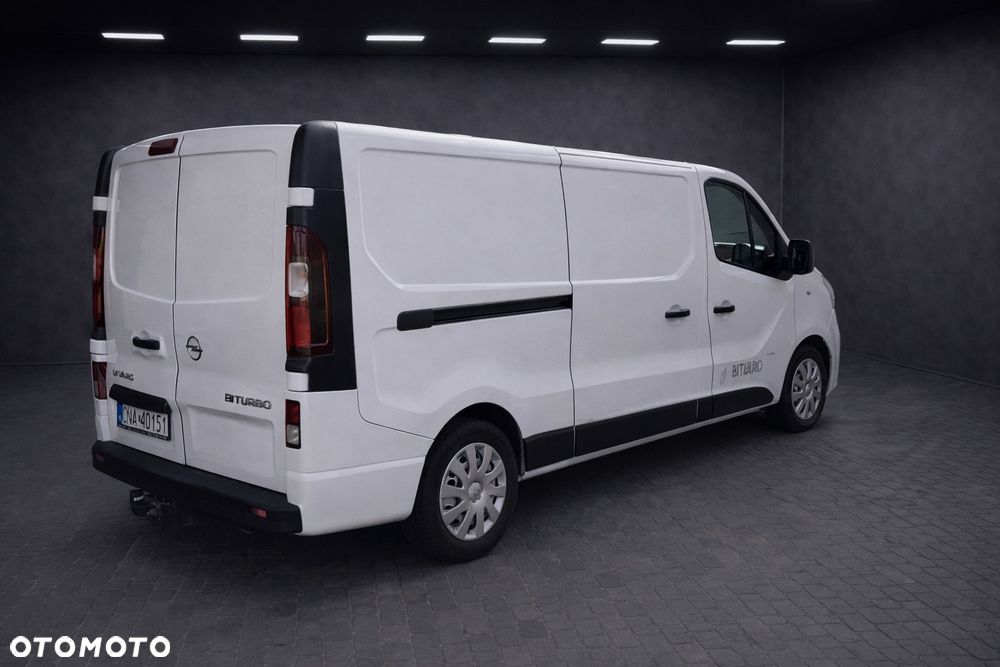 Opel Vivaro - 9