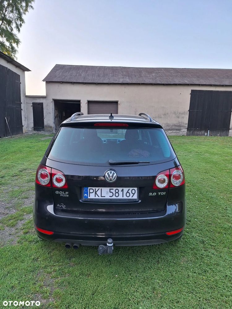 Volkswagen Golf Plus 2.0 TDI DSG Comfortline - 4