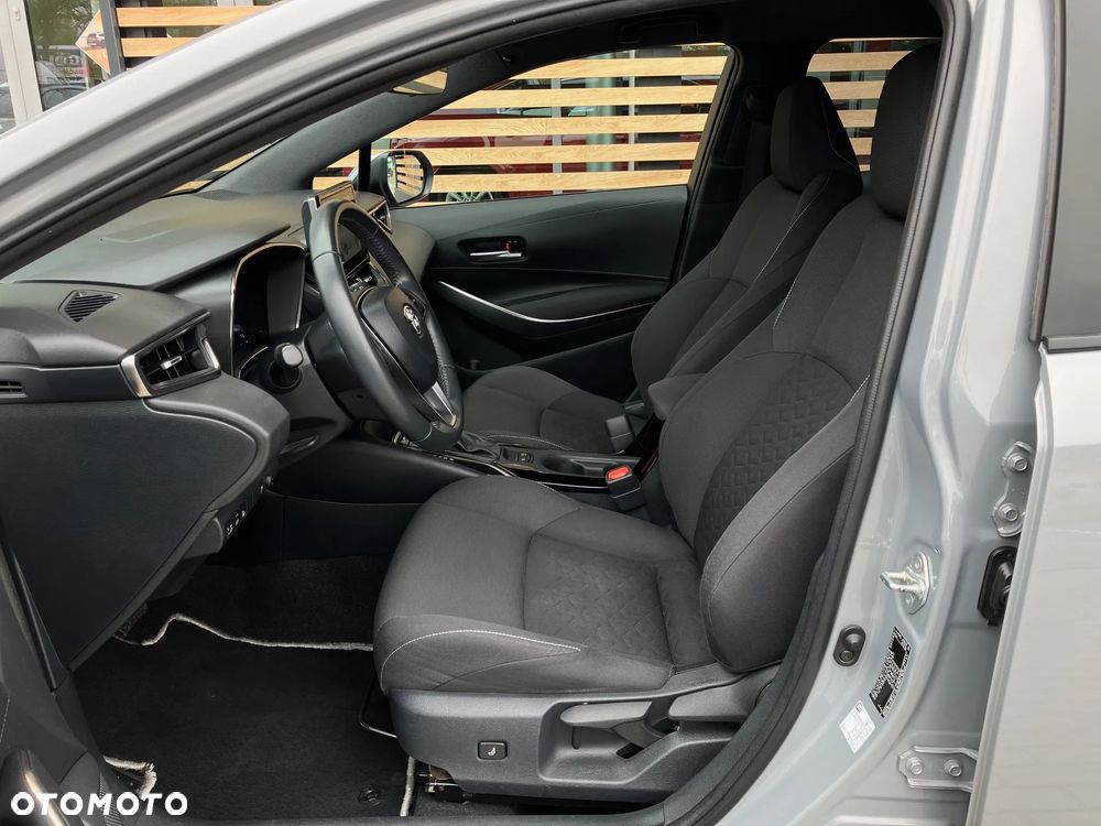 Toyota Corolla 1.8 Hybrid Comfort - 33