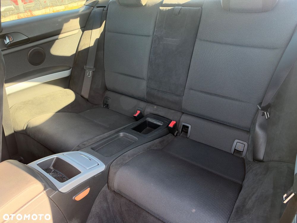BMW Seria 3 330i xDrive M Sport Edition - 10