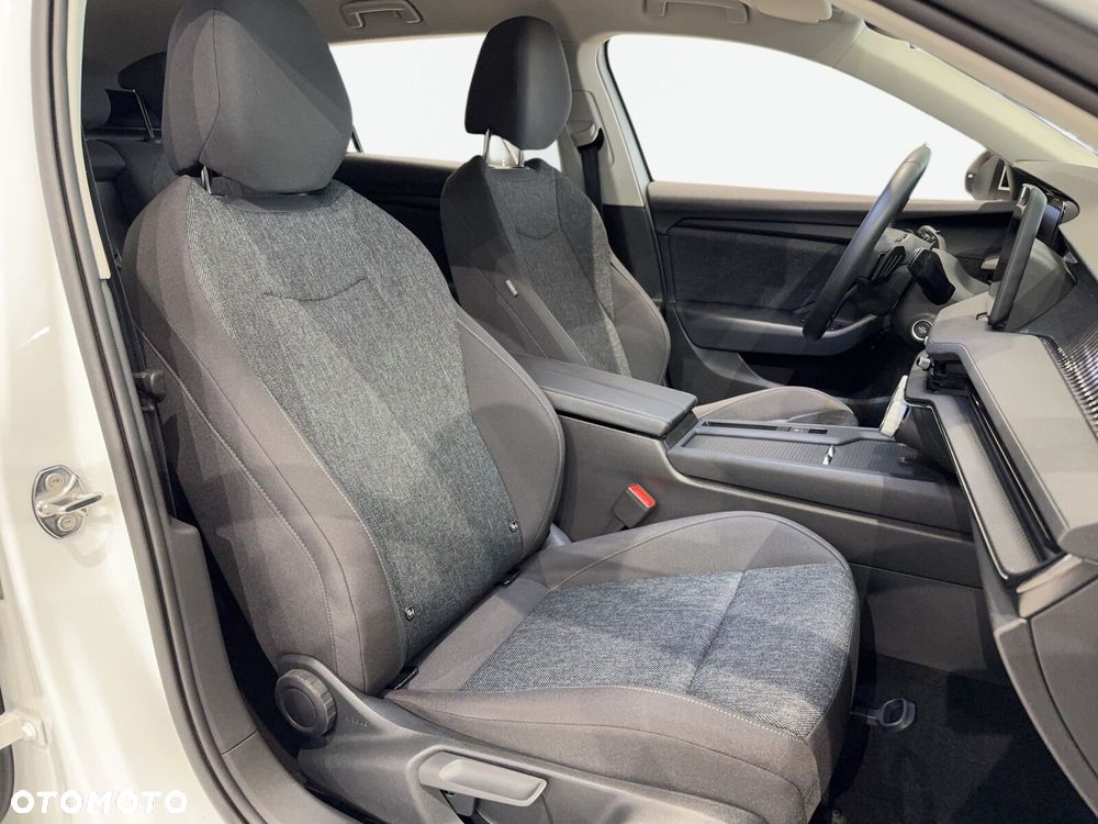 Skoda Superb 2.0 TDI SCR Essence DSG - 19