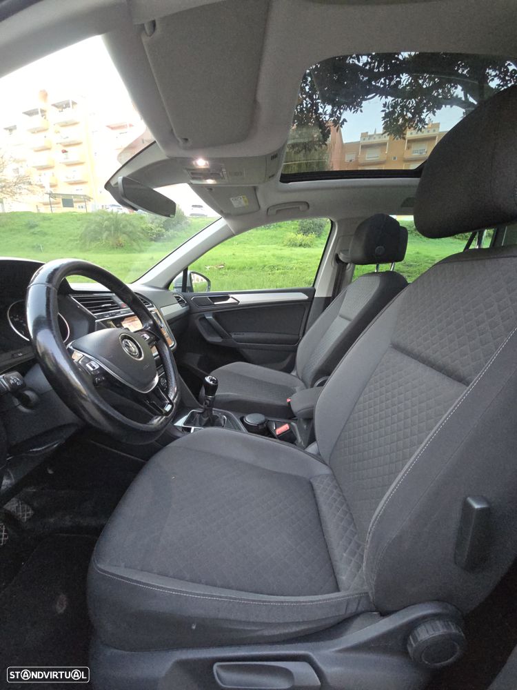 VW Tiguan 1.6 TDI Confortline - 19