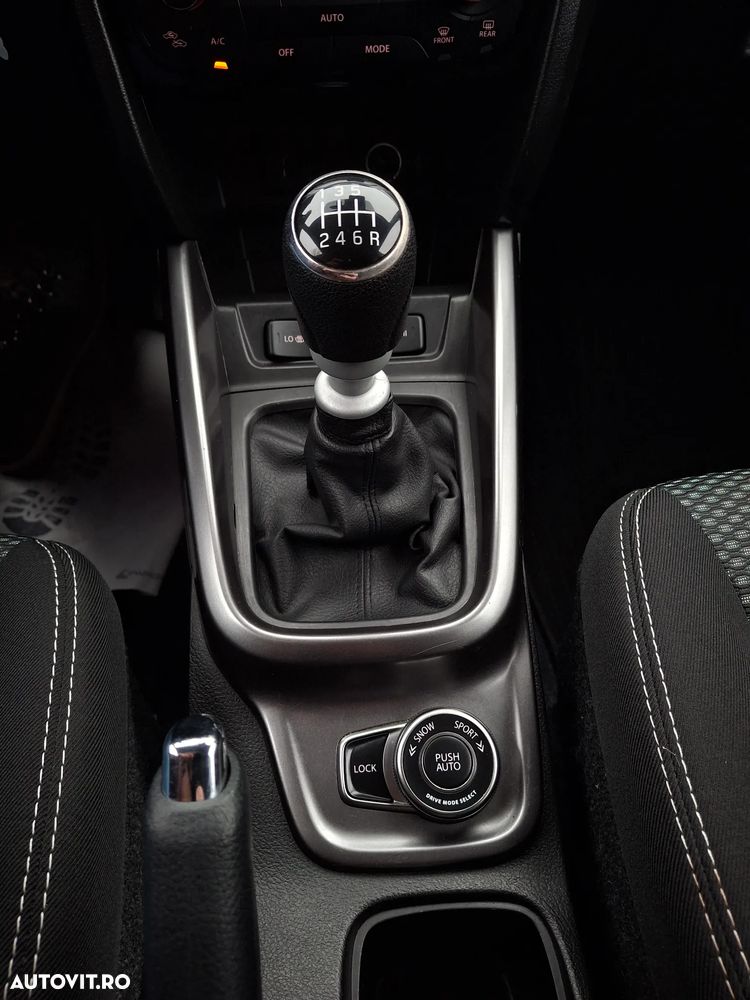 Suzuki Vitara 1.4 Boosterjet MHEV Passion - 24