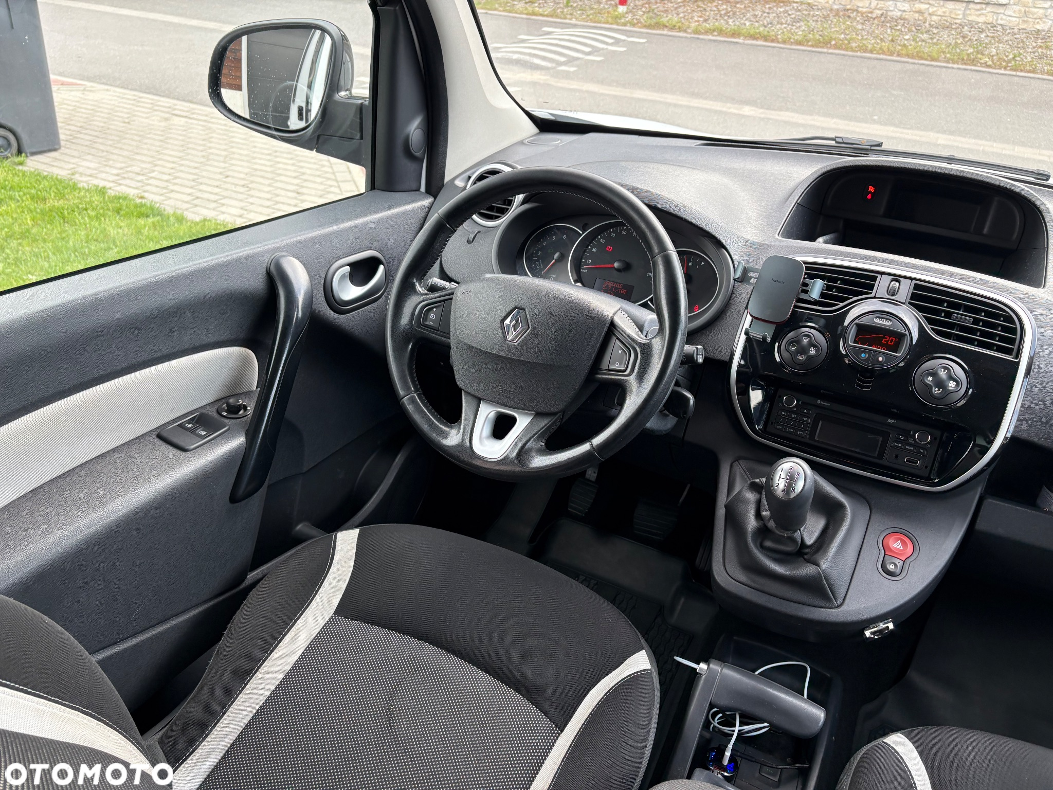 Renault Kangoo ENERGY dCi 90 FAP Start & Stop Expression - 9