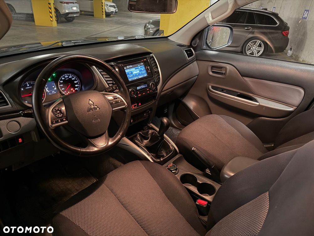 Mitsubishi L200 Pick Up 4x4 S&S Double Cab Intro Edition II - 9