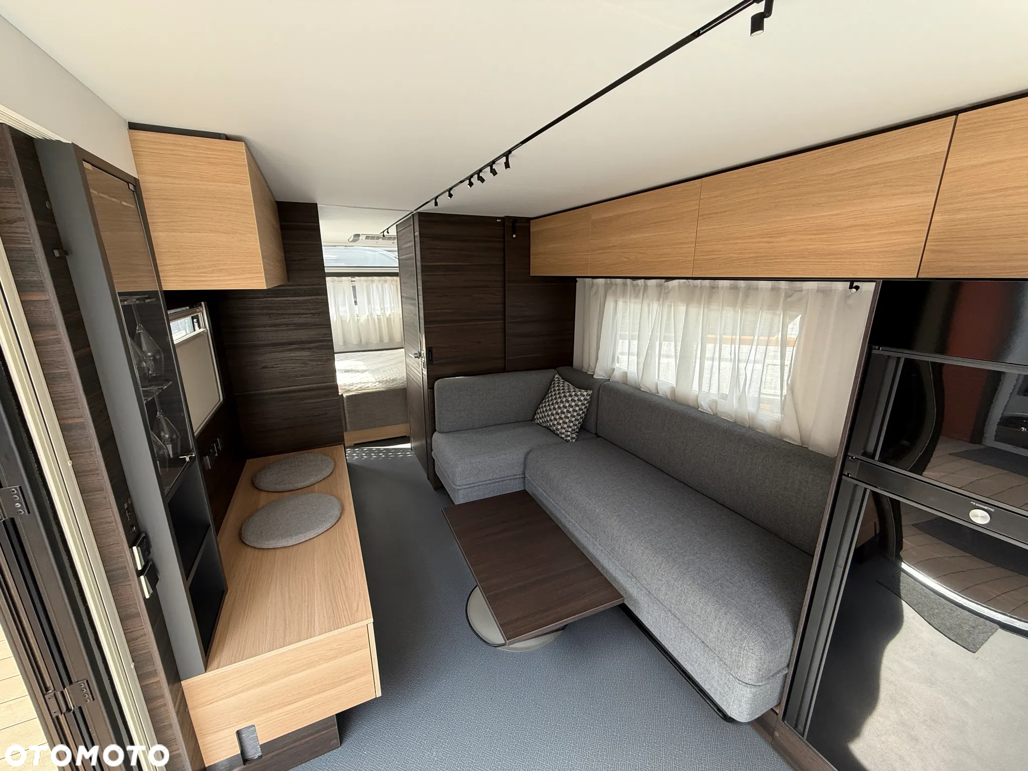 Adria Astella 704 HP FV23% WCC - 5