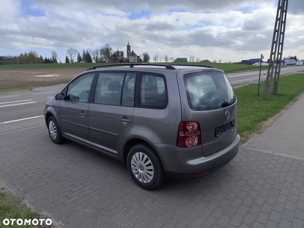 Volkswagen Touran 1.9 TDI Highline - 22