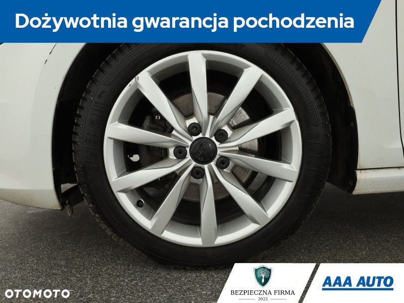 Volkswagen Golf - 20