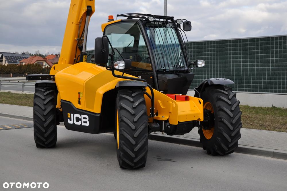 JCB 531-70 ŁADOWARKA TELESKOPOWA MAŁO MTG 546 UDŹWIG 3100 kg WYSOKOŚĆ ZAŁADUNKU 7 m NA GWARANCJI PRODUCENTA KLIMATYZACJA JAK NOWA! - 34