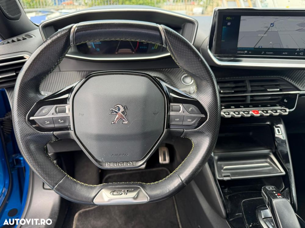 Peugeot 2008 e-2008 GT - 6