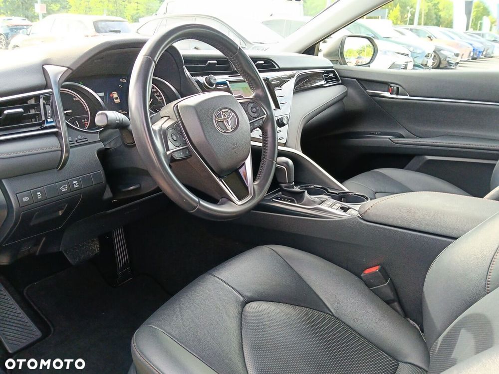 Toyota Camry 2.5 Hybrid Comfort CVT - 10