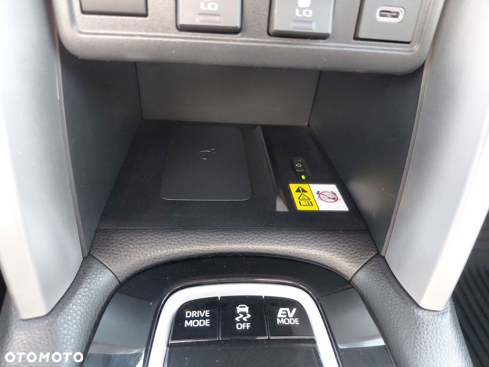 Toyota Corolla Cross 2.0 Hybrid Executive AWD - 26