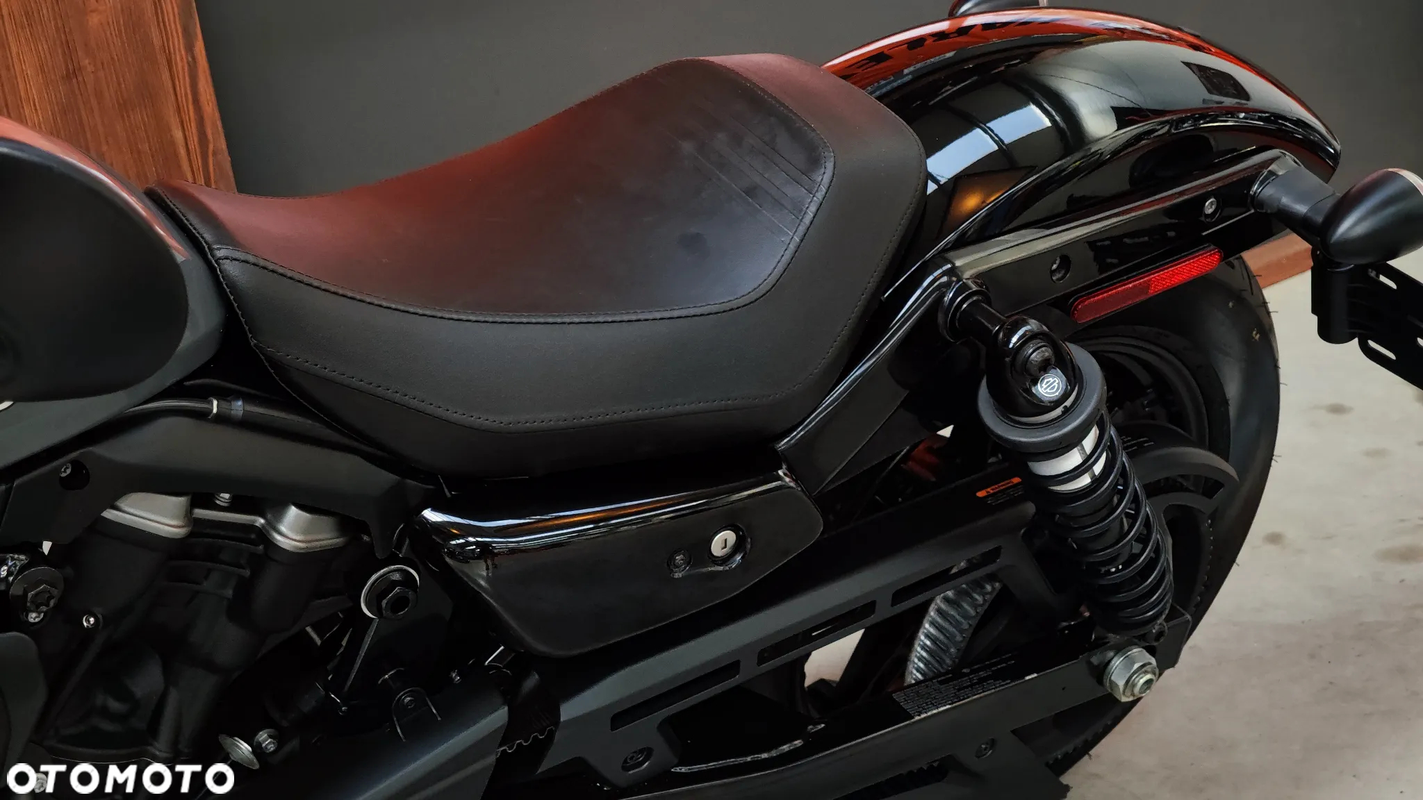 Harley-Davidson Sportster Nightster 975 - 24
