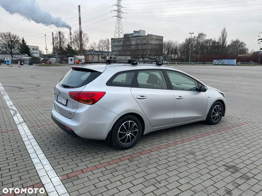 Kia Ceed - 5