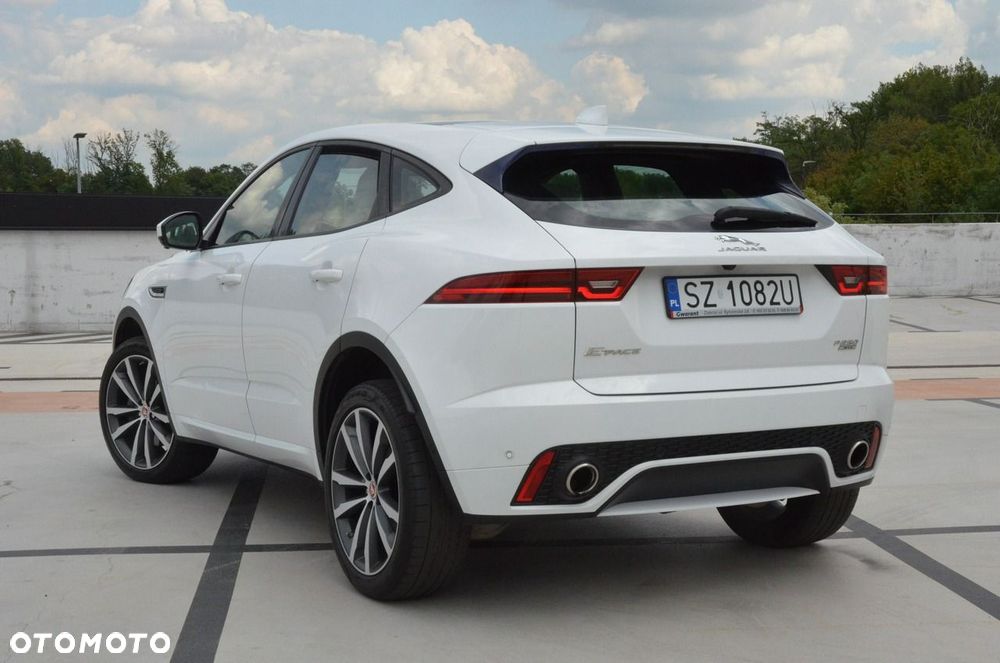 Jaguar E-Pace 2.0 i4P AWD R-Dynamic SE - 11