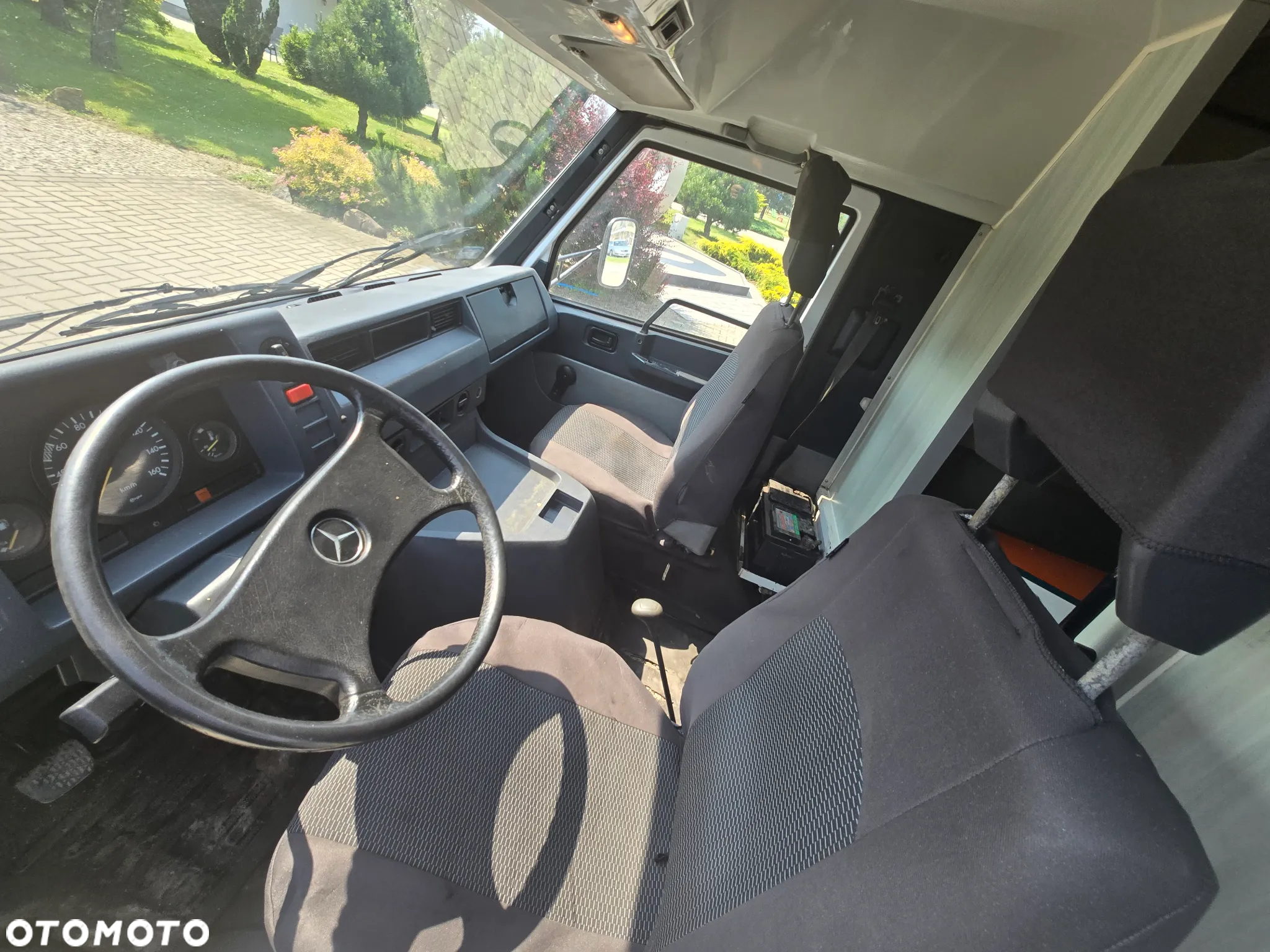 Mercedes-Benz Sprinter - 9