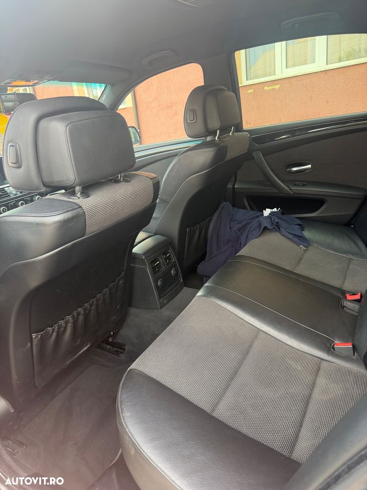 BMW Seria 5 520d - 13