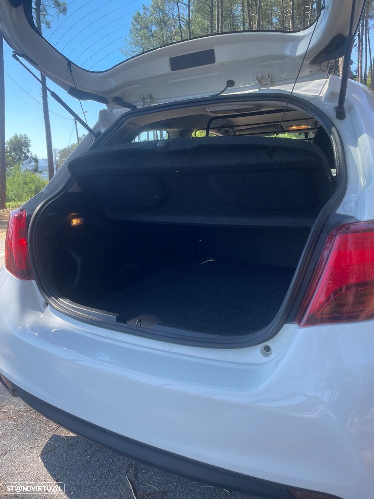 Toyota Yaris - 8