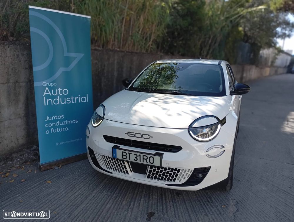 Fiat 600 1.2 Hybrid Icon - 2