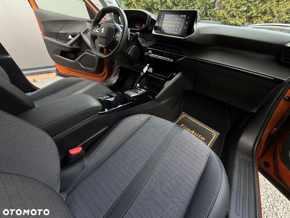 Peugeot 2008 1.2 PureTech Allure Pack S&S EAT8 - 16