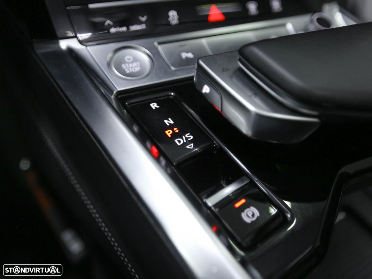 Audi e-tron 50 quattro S line - 35