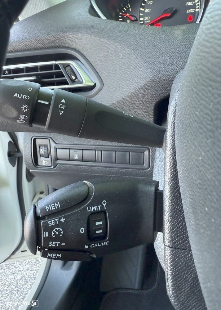 Peugeot 308 1.5 BlueHDi Active Pack - 12