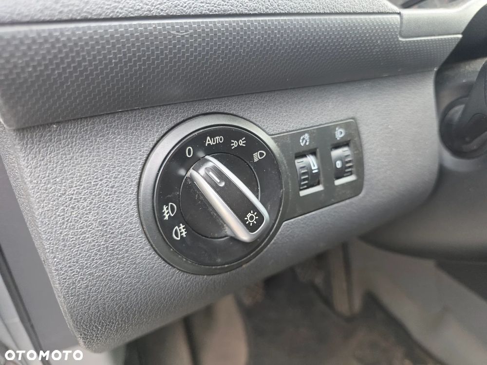 Volkswagen Caddy - 11