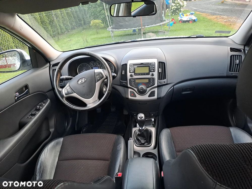 Hyundai i30 1.4 Comfort World Cup - 4