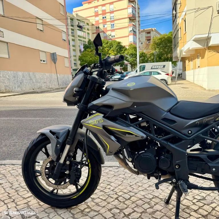 Benelli BN 125 - 28