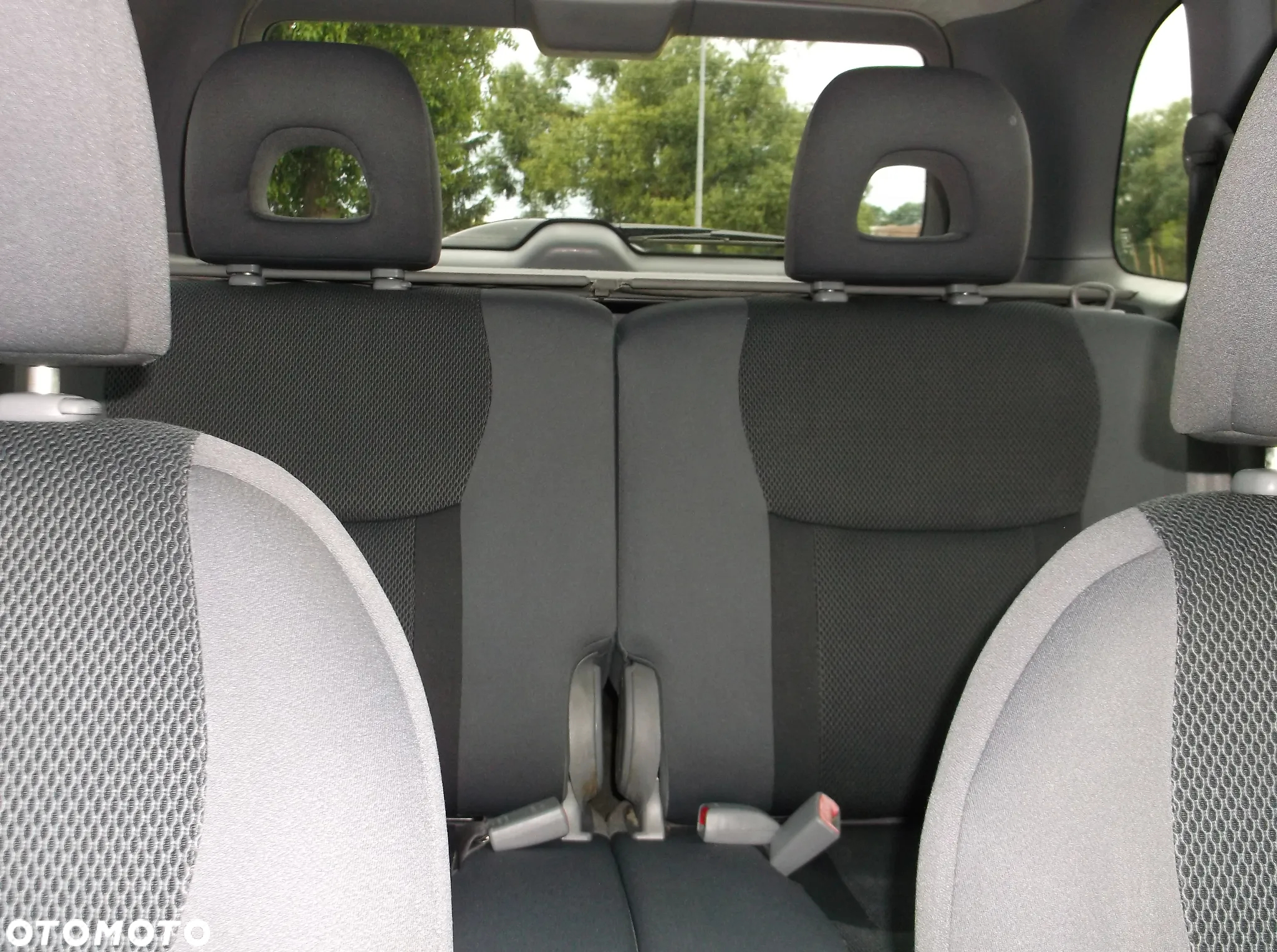Toyota RAV4 2.0 D-4D 4x4 - 11