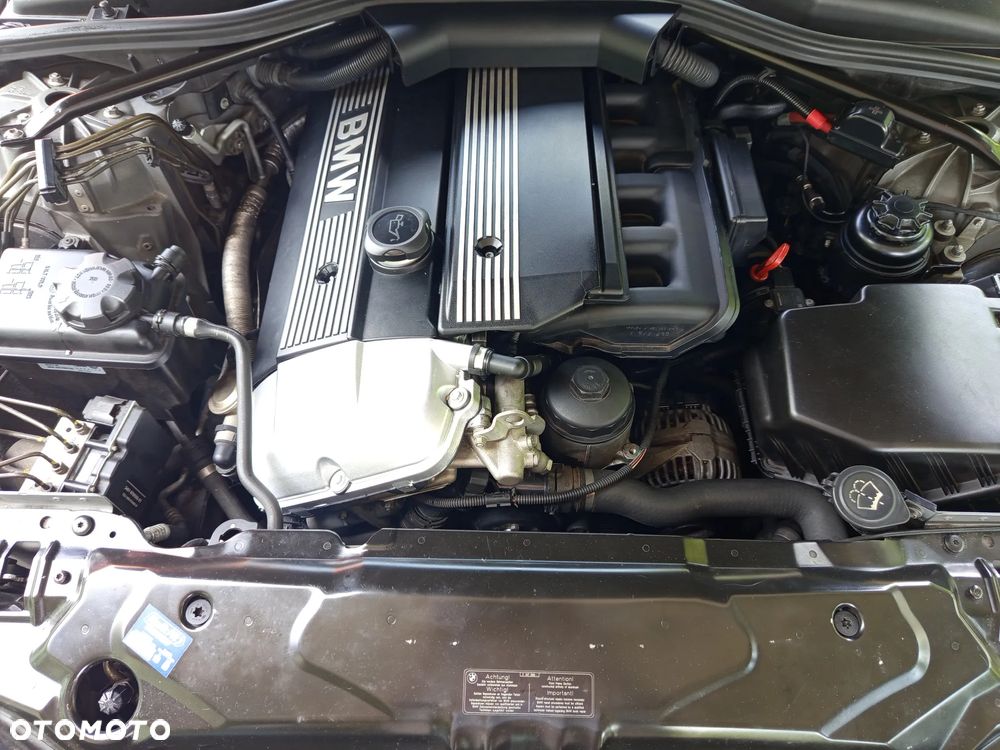 BMW Seria 5 - 25