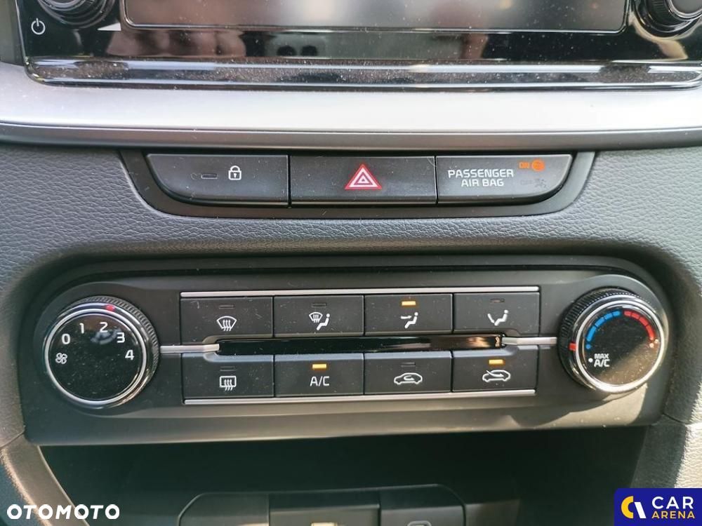 Kia XCeed 1.5 T-GDI M - 24