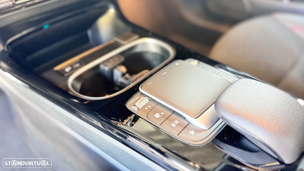 Mercedes-Benz CLA 250 e 8G-DCT Special Edition - 16