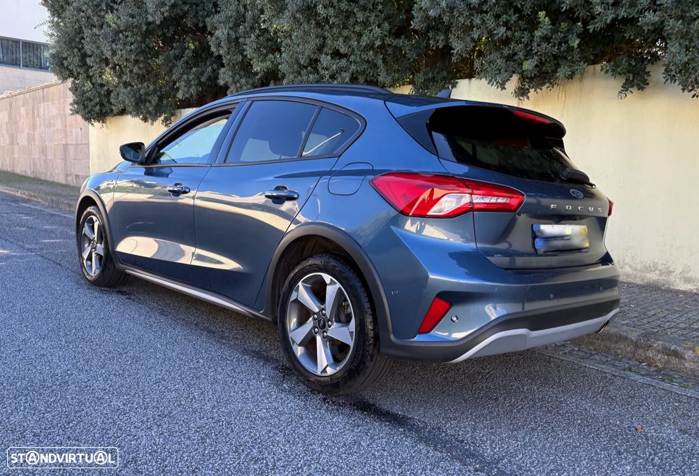 Ford Focus 1.0 EcoBoost Active X - 35