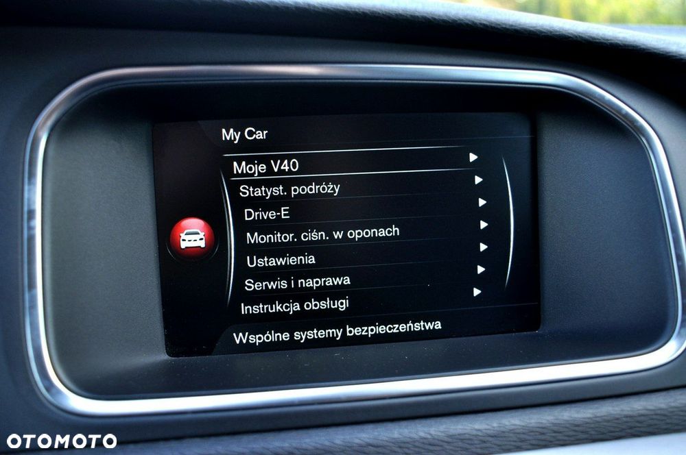 Volvo V40 D2 Momentum - 22